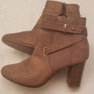 New Boots ⚡3/ $ 25